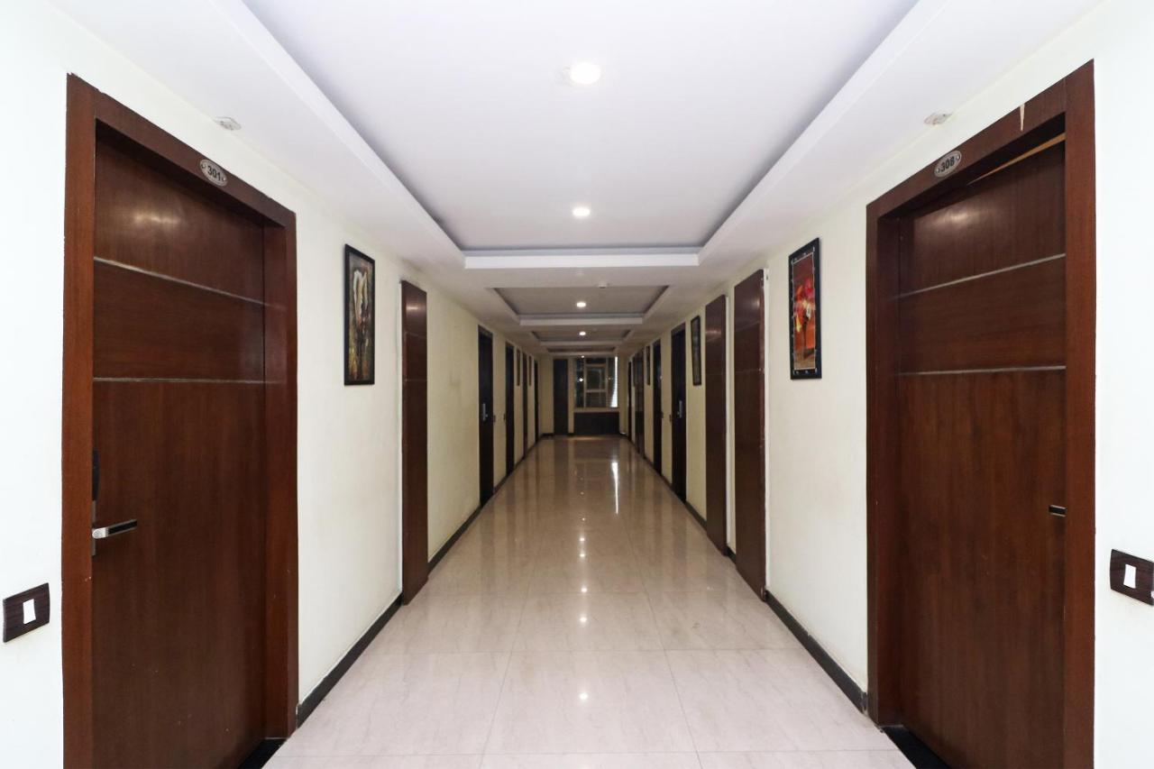 Hotel Puja Residency Varanasi Esterno foto