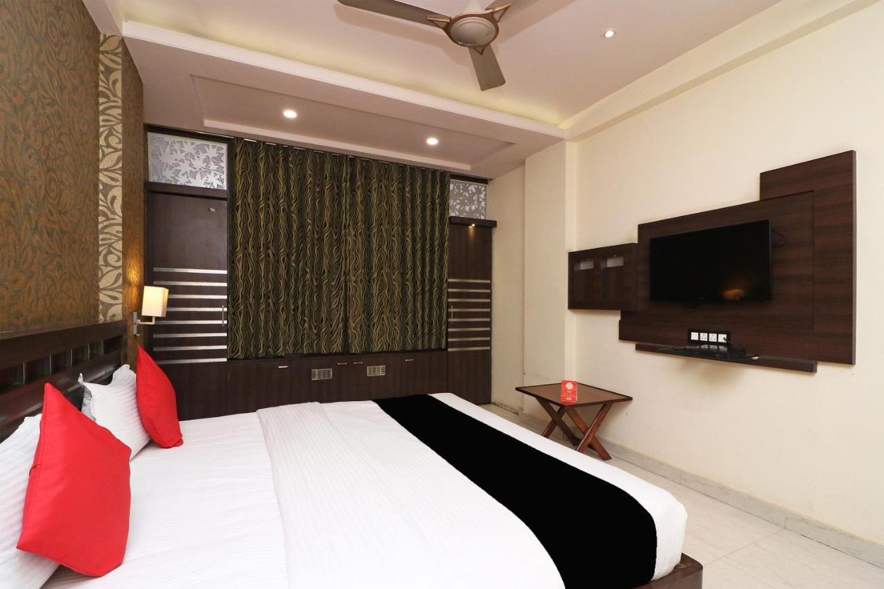 Hotel Puja Residency Varanasi Esterno foto