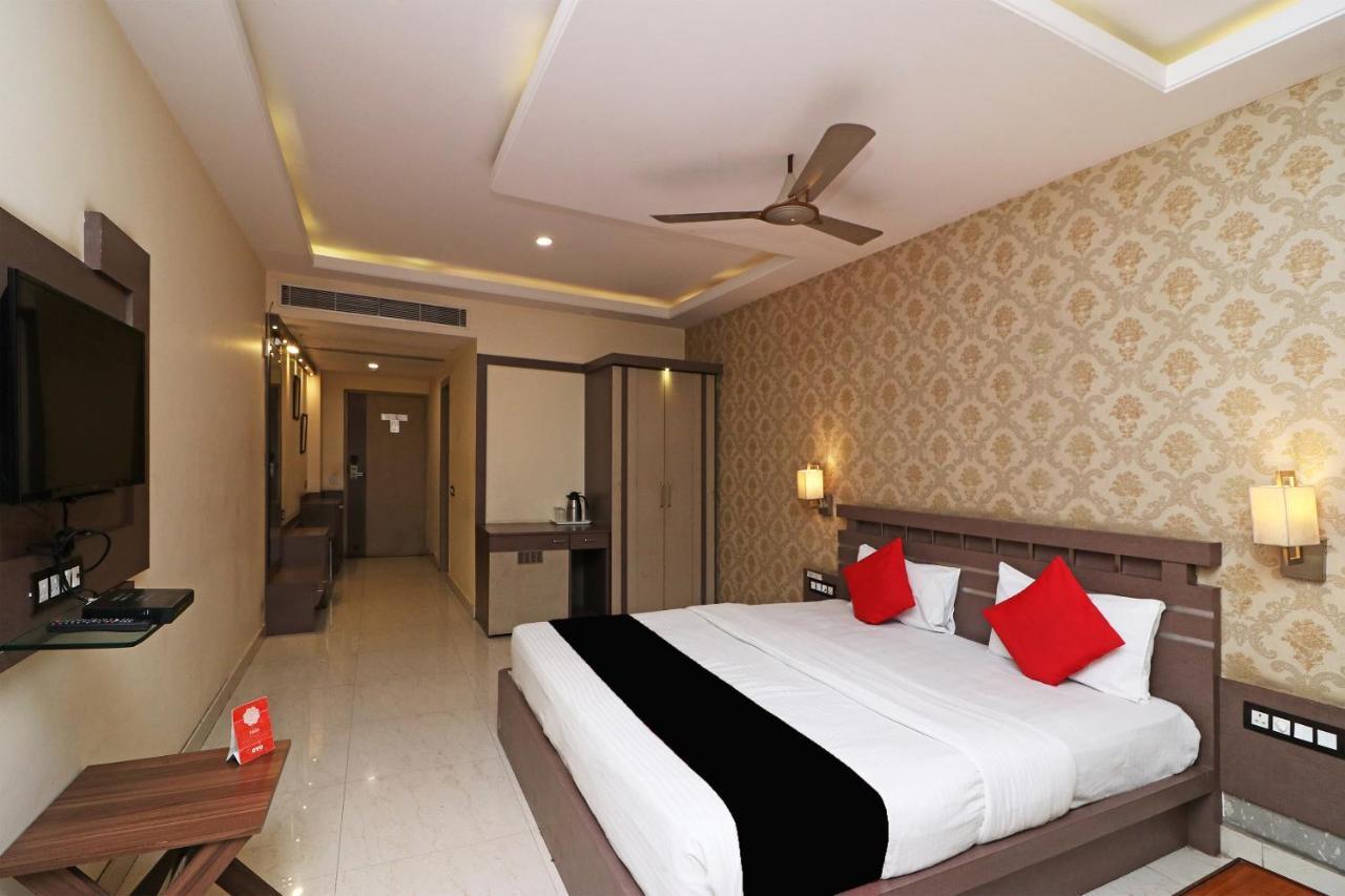 Hotel Puja Residency Varanasi Esterno foto